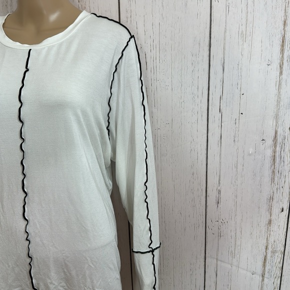 Ava & Viv Long Sleeve Top - Picture 3 of 10